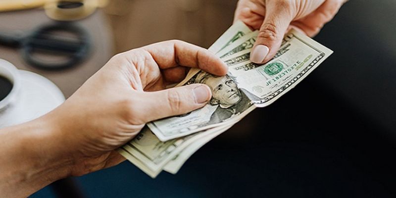 Mơ thấy ông ngoại cho tiền